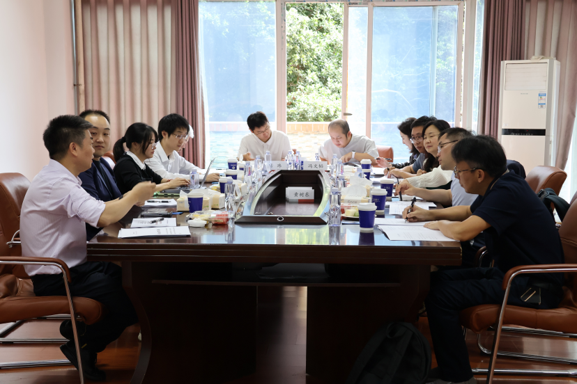 国家自然科学基金重大科研仪器研制项目《反应堆压力容器内螺纹缺陷定量智能检测仪器》项目进展讨论会在我中心召开
